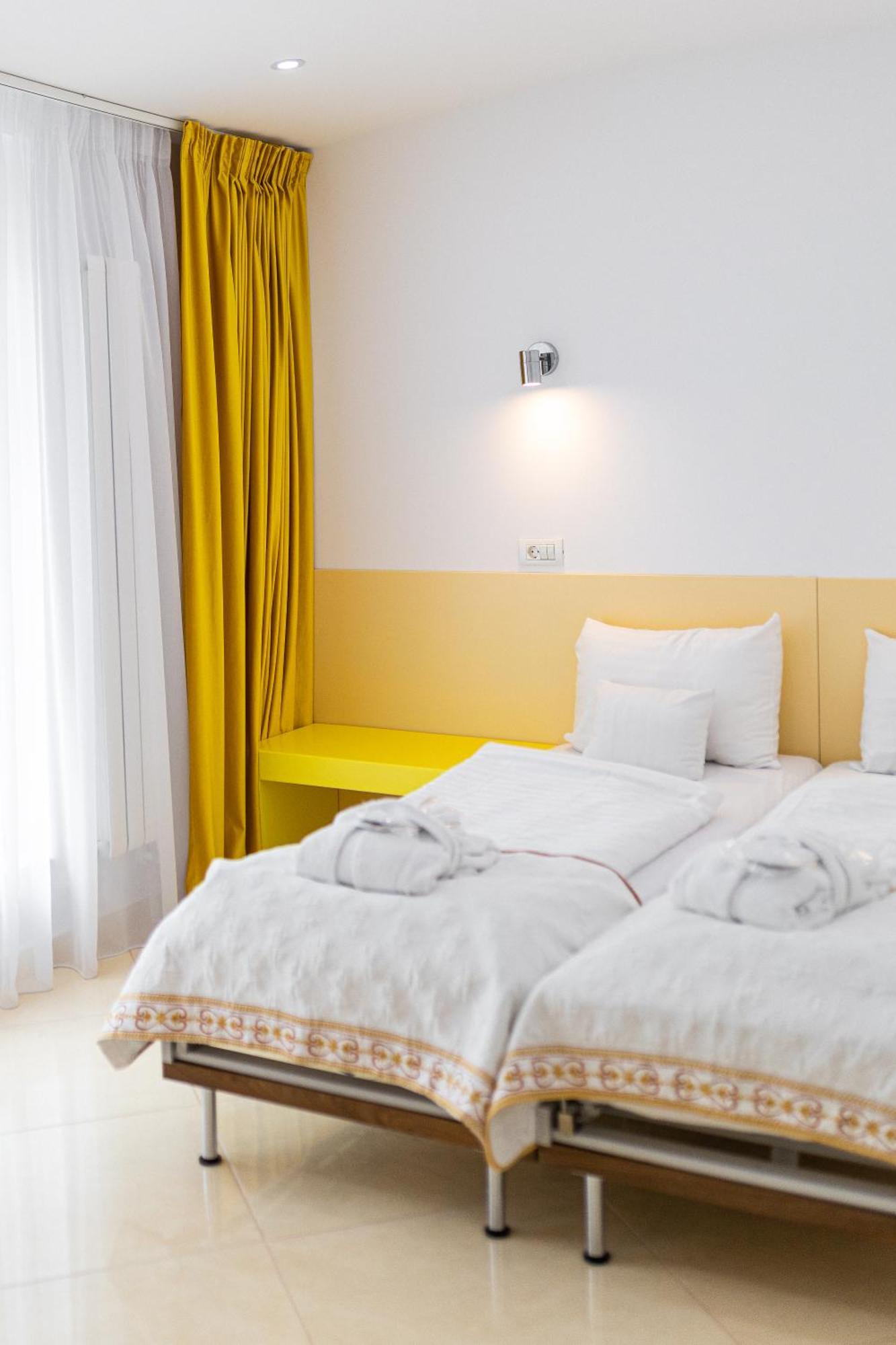 Christina Hotel 4*