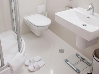 Christina 4* Bucureşti